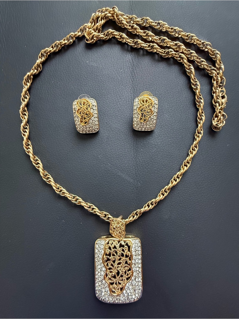 VTG Fifth Avenue Collection Rhinestone Necklace Earrings Set 35” Chain FAC